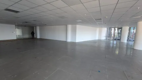 102 Rivonia Road, Sandton has a 460m² Office Space Available To Let (6)